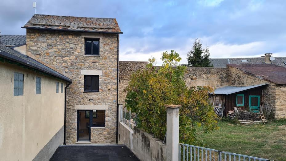 Le Toit Du Cambre D'Aze Apartman Saint-Pierre-dels-Forcats Kültér fotó